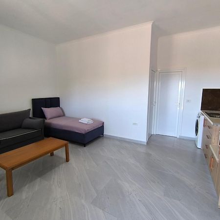 Kaful Apartments เคพาโร ภายนอก รูปภาพ