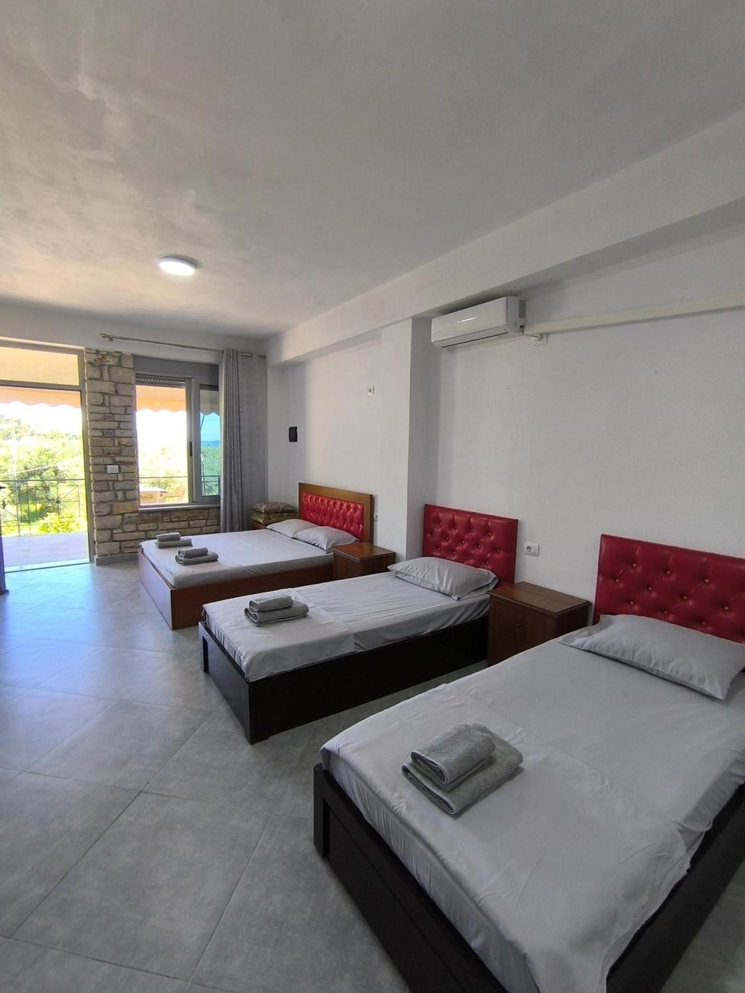 Kaful Apartments เคพาโร ภายนอก รูปภาพ
